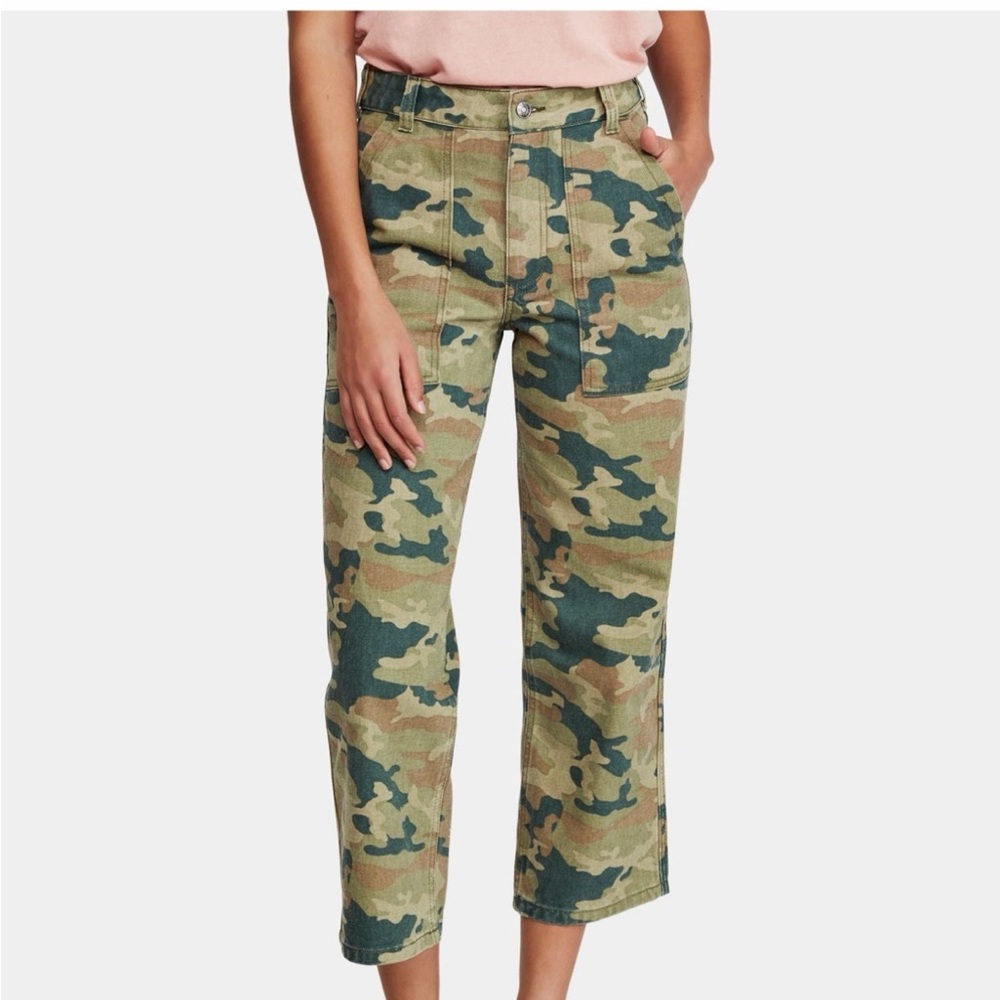 NWT Free People Camo Pants Green Cropped Size 25